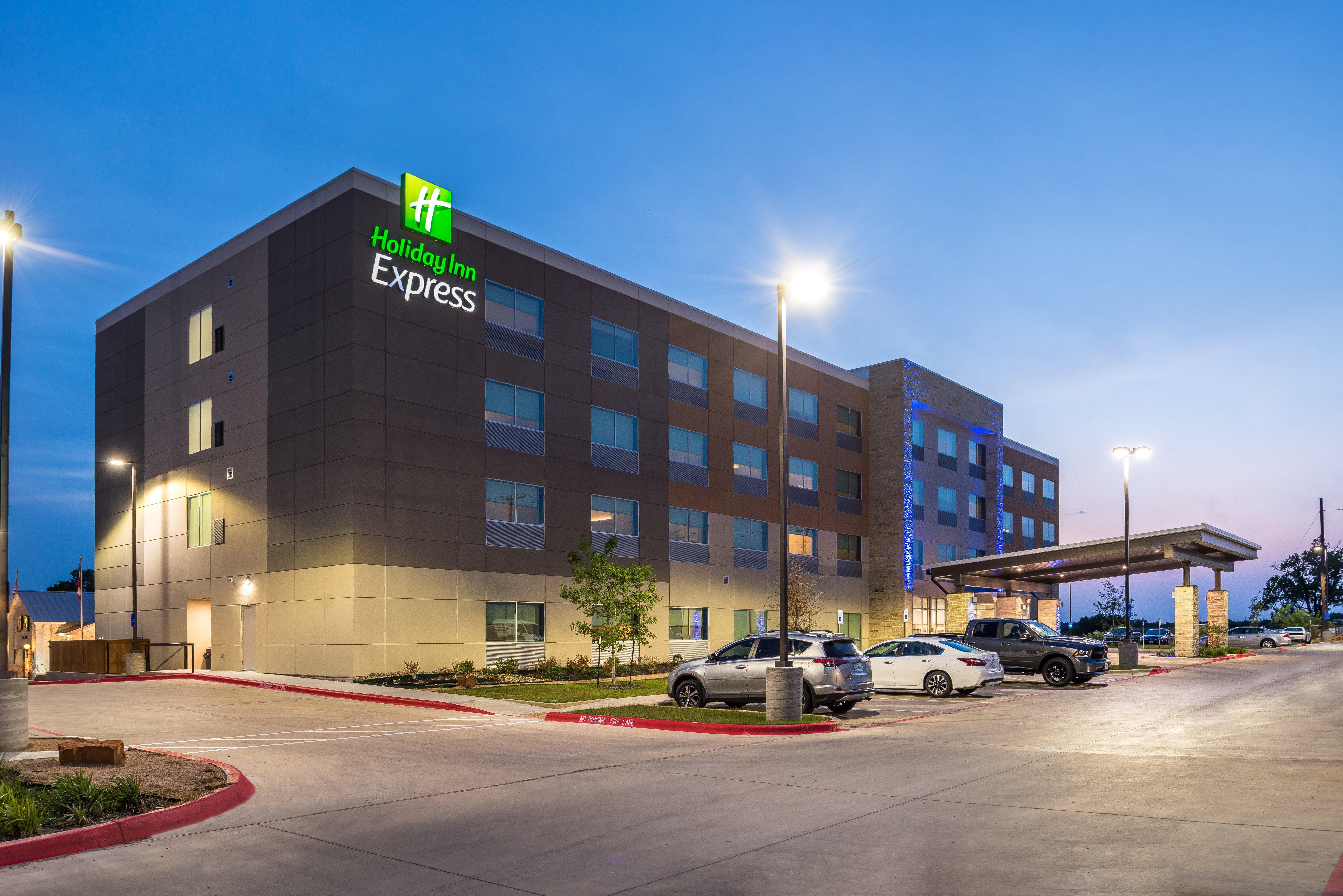 Holiday Inn Express - Early By Ihg Exteriér fotografie